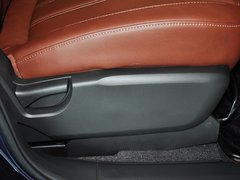2012款 2.4L 自动 舒适四驱版 5座