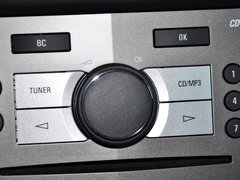 2012款 2.4L 自動(dòng) 舒適四驅(qū)版 5座