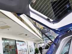 2012款 2.4L 自动 舒适四驱版 5座