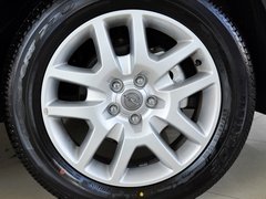 2012款 2.4L 自动 舒适四驱版 5座