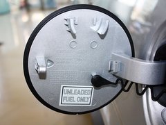 2012款 2.4L 自动 舒适四驱版 5座