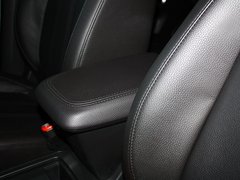 2012款 2.4L 自动 舒适四驱版 5座
