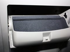 2012款 2.4L 自动 舒适四驱版 5座