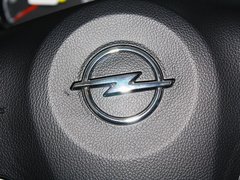 2012款 2.4L 自动 舒适四驱版 5座