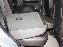 2012款 2.4L 自动 舒适四驱版 5座