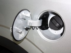 2012款 2.4L 自动 舒适四驱版 5座