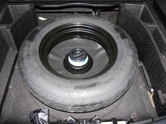 2012款 2.4L 自动 豪华四驱版 5座