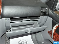 2012款 2.4L 手动 两驱汽油标准型