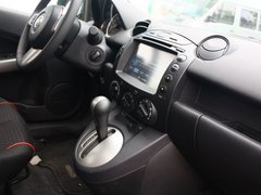 2012款 两厢 1.3L 手动 炫动标准版