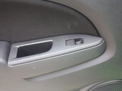 2012款 两厢 1.3L 手动 炫动标准版