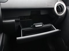 2012款 两厢 1.3L 手动 炫动标准版