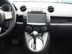 2012款 两厢 1.3L 手动 炫动标准版