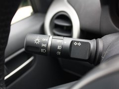 2012款 两厢 1.3L 手动 炫动标准版