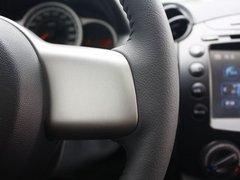 2012款 两厢 1.3L 手动 炫动标准版