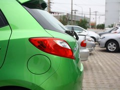 2012款 两厢 1.3L 手动 炫动标准版