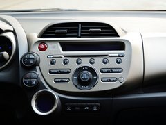 2013款 1.3L CVT 混合动力版