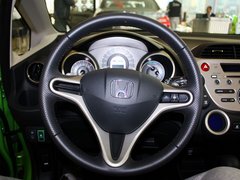 2013款 1.3L CVT 混合动力版