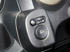2013款 1.3L CVT 混合动力版