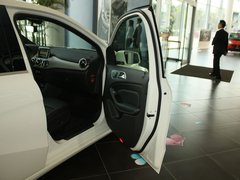 2012款 B200 1.6T 