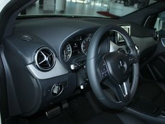 2012款 B200 1.6T 