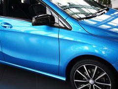 奔驰B级 2012款 B200 1.6T 