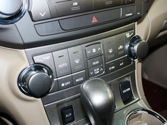 2012款 2.7L 自动 豪华版 7座