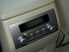 2012款 2.7L 自动 豪华版 7座