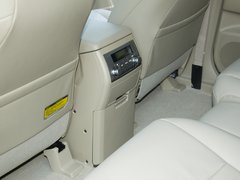 2012款 2.7L 自动 豪华版 7座