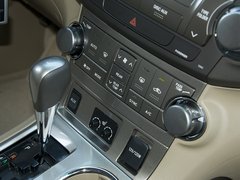 2012款 2.7L 自动 豪华版 7座