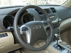 2012款 2.7L 自动 豪华版 7座