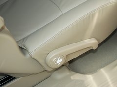 2012款 2.7L 自动 豪华版 7座