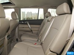 2012款 2.7L 自动 豪华版 7座