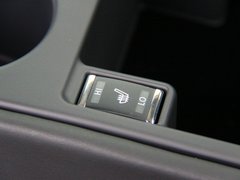 2012款 M25L 2.5L 自动 雅致版