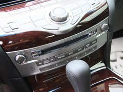 2012款 M25L 2.5L 自动 雅致版