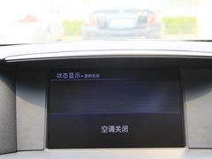 2012款 M25L 2.5L 自动 雅致版