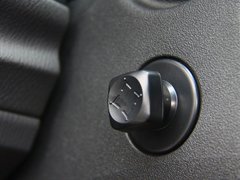 2012款 M25L 2.5L 自动 雅致版