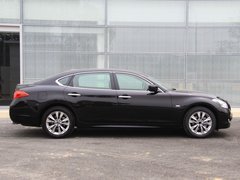 2012款 M25L 2.5L 自动 雅致版