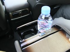 2012款 M25L 2.5L 自动 奢华版