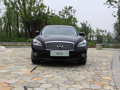 2012款 M25L 2.5L 自动 奢华版
