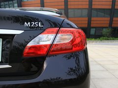 2012款 M25L 2.5L 自動 奢華版