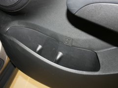 2012款 2.0L 自动 4WD尊贵版 GLS 5座