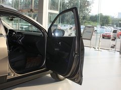 2012款 2.0L 自动 4WD尊贵版 GLS 5座