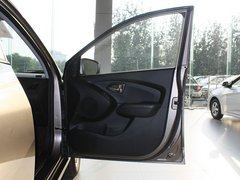 2012款 2.0L 自动 4WD尊贵版 GLS 5座