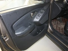 2012款 2.0L 自动 4WD尊贵版 GLS 5座