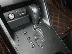 2012款 2.0L 自动 4WD尊贵版 GLS 5座