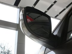 2012款 2.0L 自动 4WD尊贵版 GLS 5座