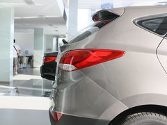 2012款 2.0L 自动 4WD尊贵版 GLS 5座
