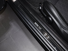2012款 1.6L AT ONE BAKER  STREET