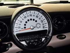 2012款 1.6L AT ONE BAKER  STREET