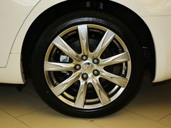 2013款 G25 2.5L 自动 豪华运动版
